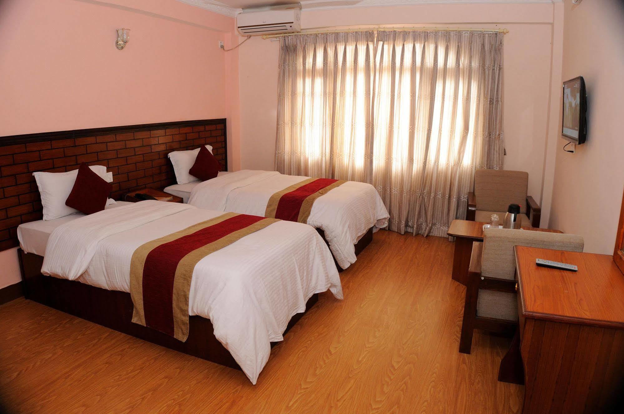 Hotel Brihaspati Kathmandu Esterno foto