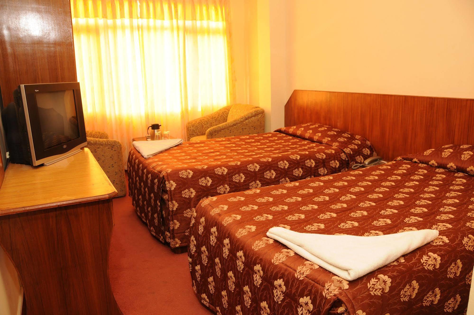 Hotel Brihaspati Kathmandu Esterno foto