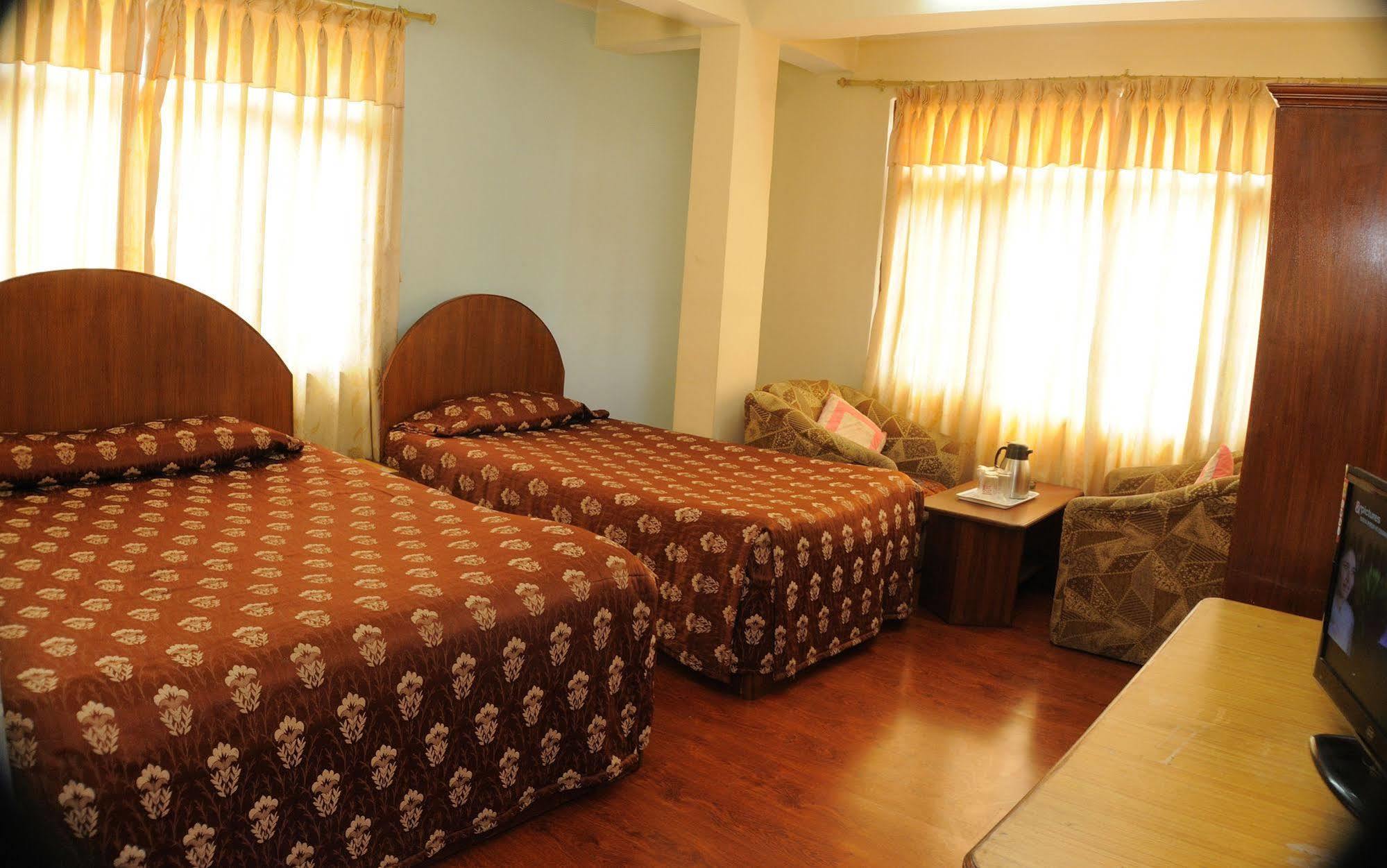 Hotel Brihaspati Kathmandu Esterno foto