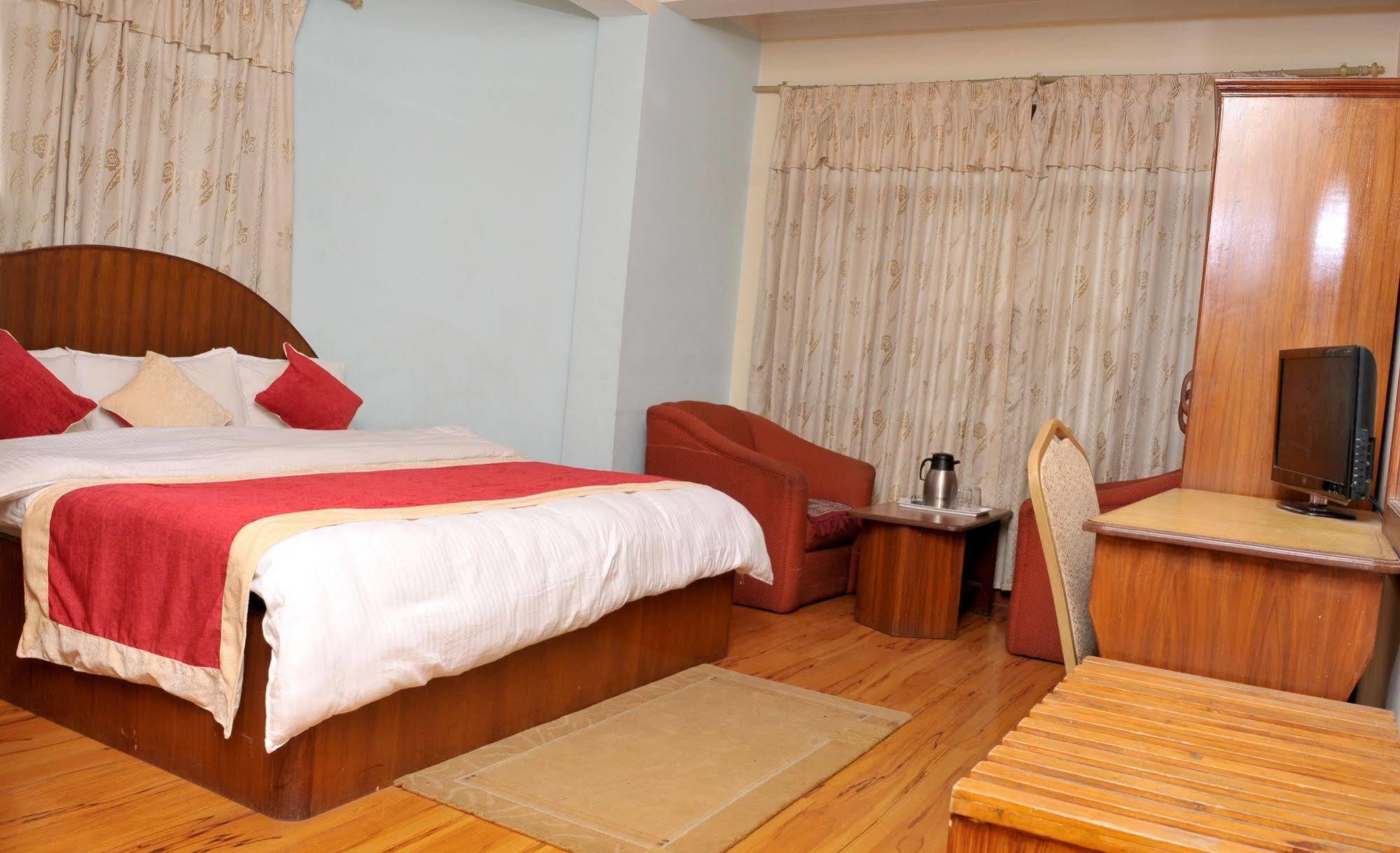 Hotel Brihaspati Kathmandu Esterno foto