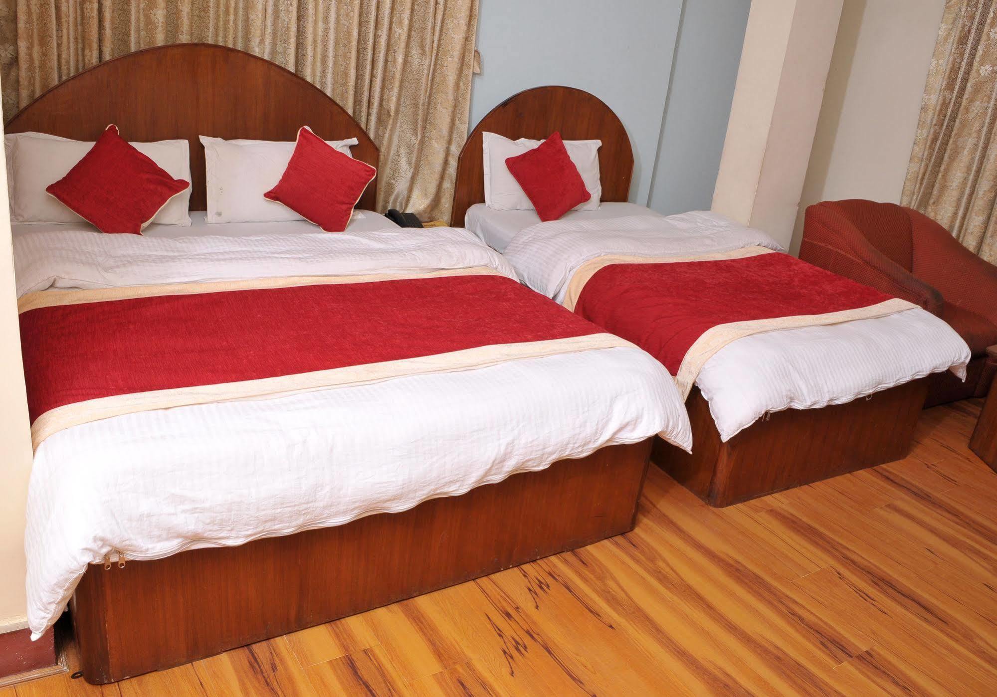 Hotel Brihaspati Kathmandu Esterno foto