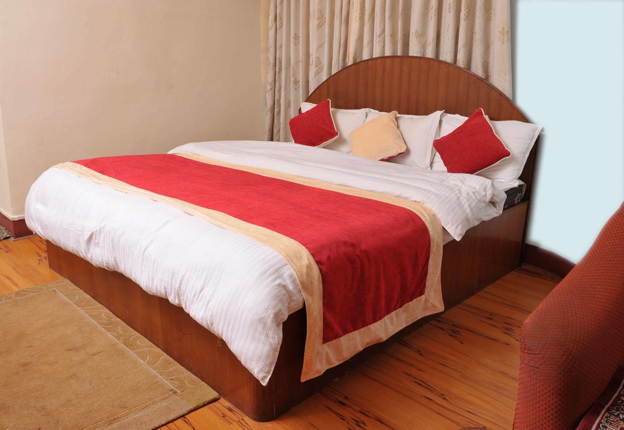 Hotel Brihaspati Kathmandu Esterno foto