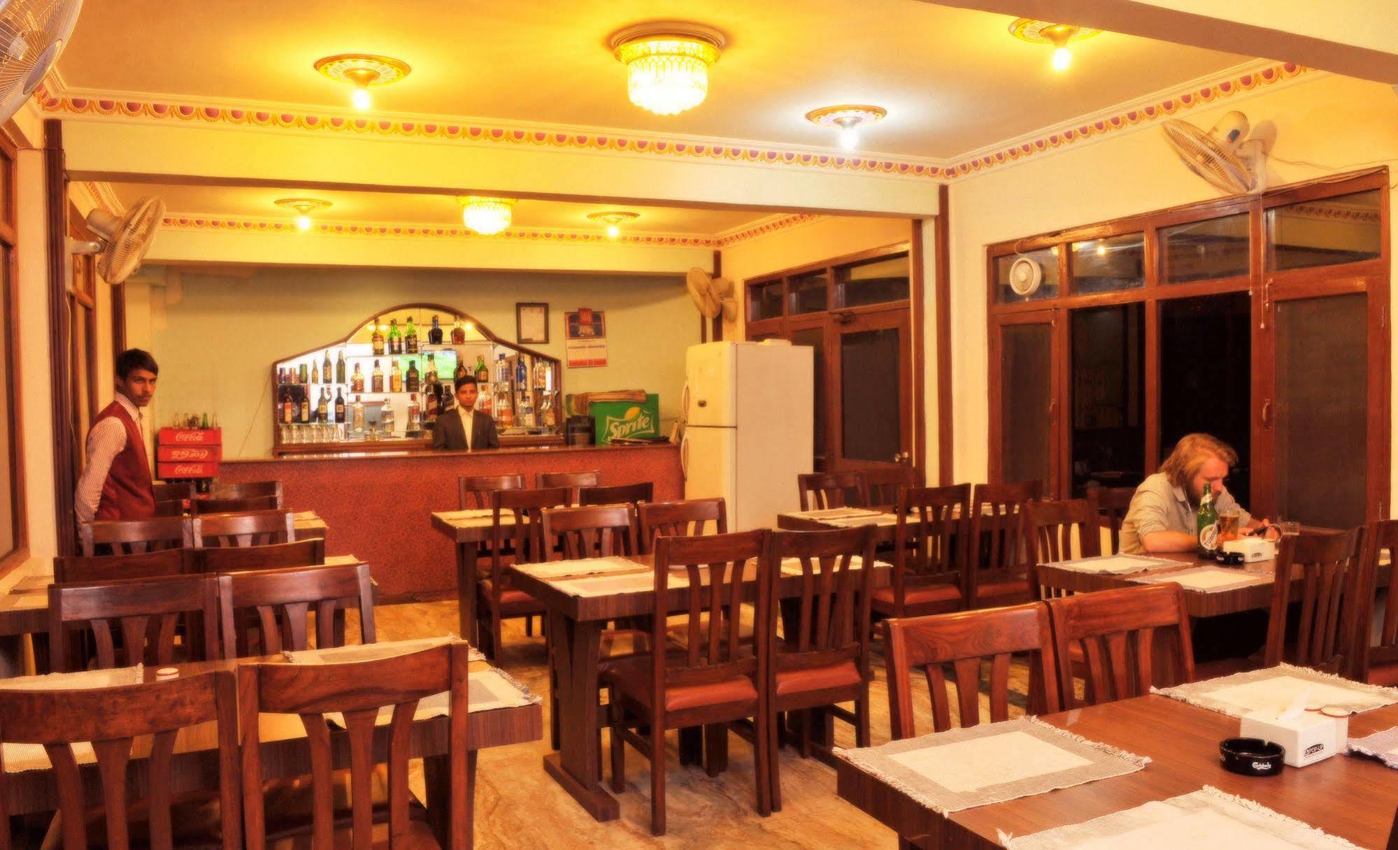 Hotel Brihaspati Kathmandu Esterno foto